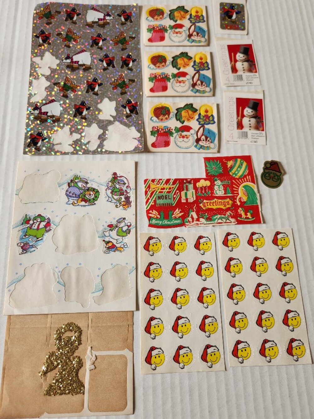 Vintage Christmas Stickers 1970s 80s Retro Holiday Penguins Smiley Face Santa T2